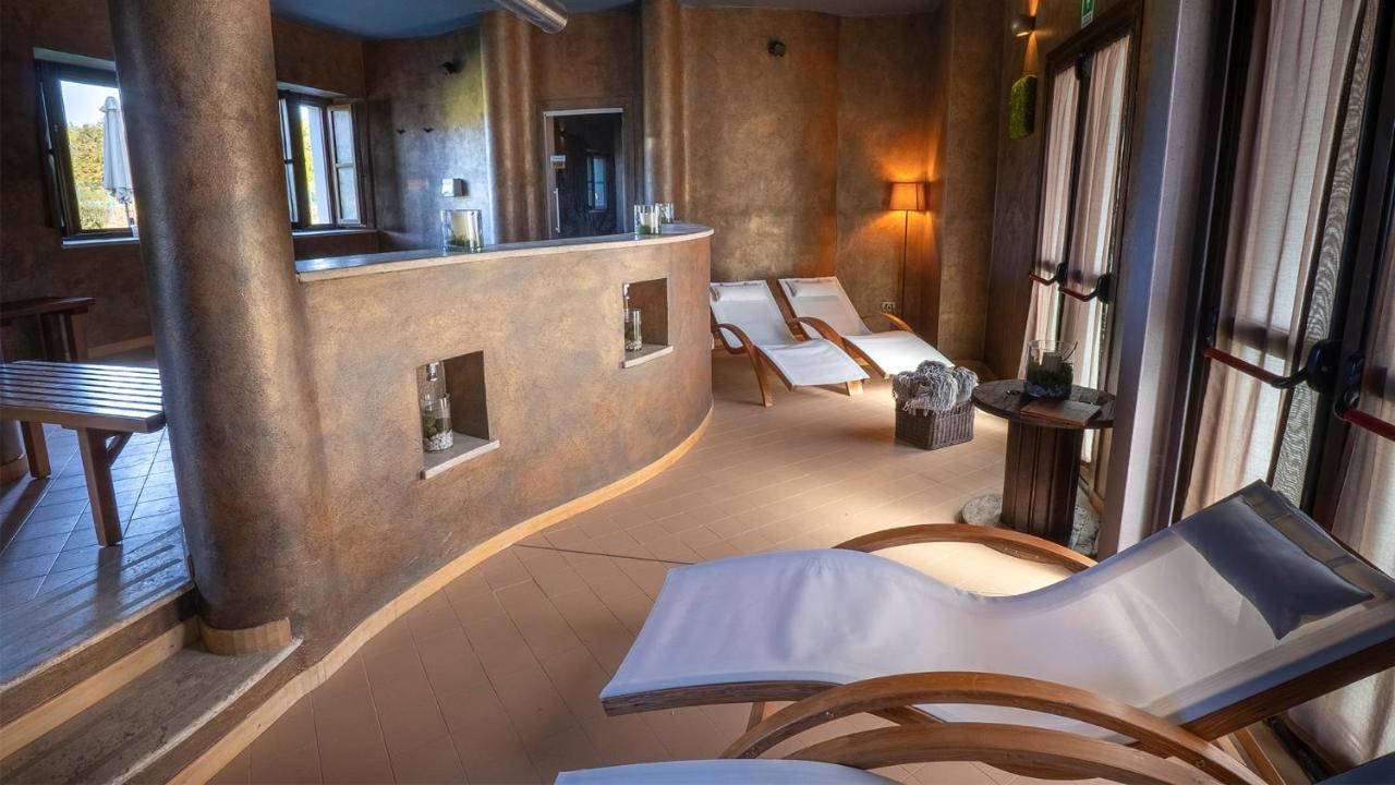 Relais Bella Rosina Pool & Spa La Cassa Buitenkant foto