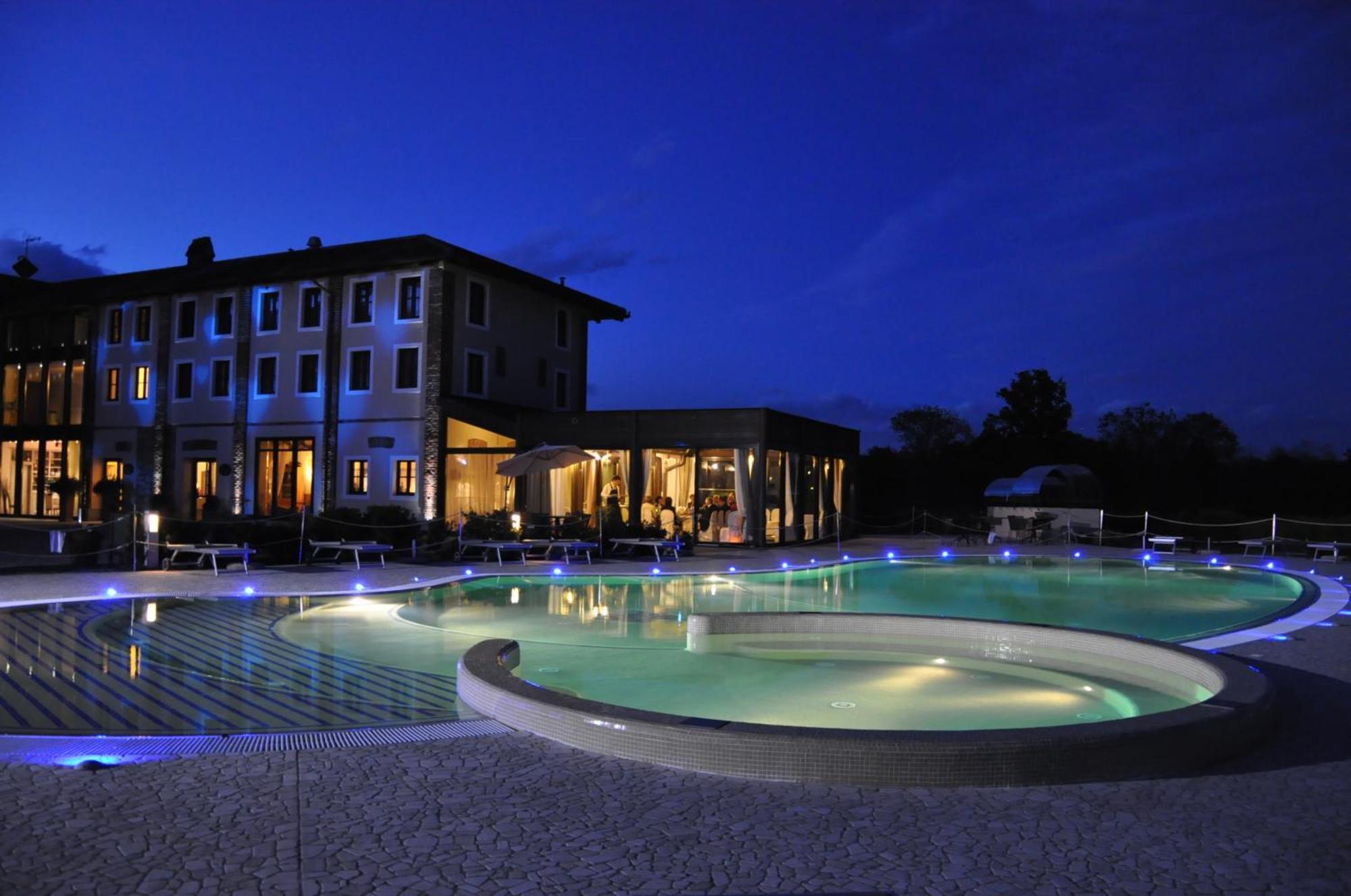 Relais Bella Rosina Pool & Spa La Cassa Buitenkant foto